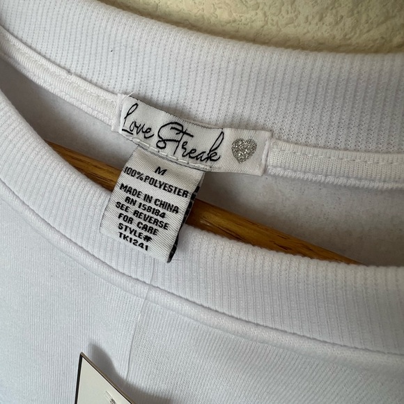 NWT Love Streak | White Cropped Rainbow Heart Sweatshirt - Picture 5 of 8